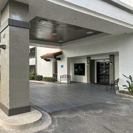 Motel 6 Ontario Ca Convention Center Airport Екстериор снимка