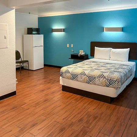 Motel 6 Ontario Ca Convention Center Airport Екстериор снимка